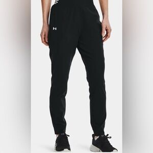 Under armour large black pants